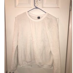 Fuzzy white cropped sweater